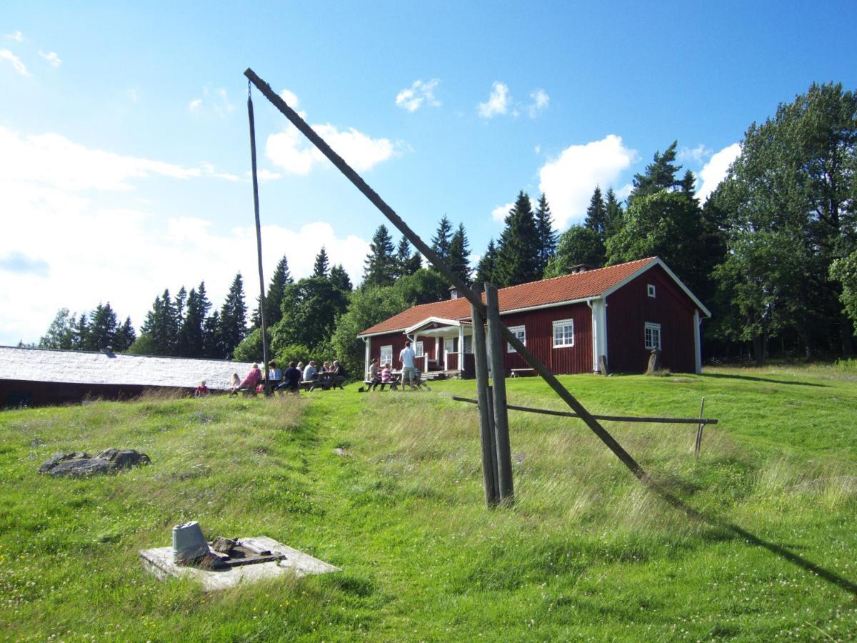 Villa Granhede -Sjoelaege Med Badtunna, Eldstad Med Mera Torsby Exterior foto